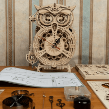 Charger l'image dans la galerie, Horloge Hibou - La Maquette en Bois® - La Maquette en Bois