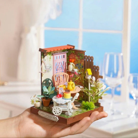 Salon de Thé Enchanté - La Maquette en Bois®