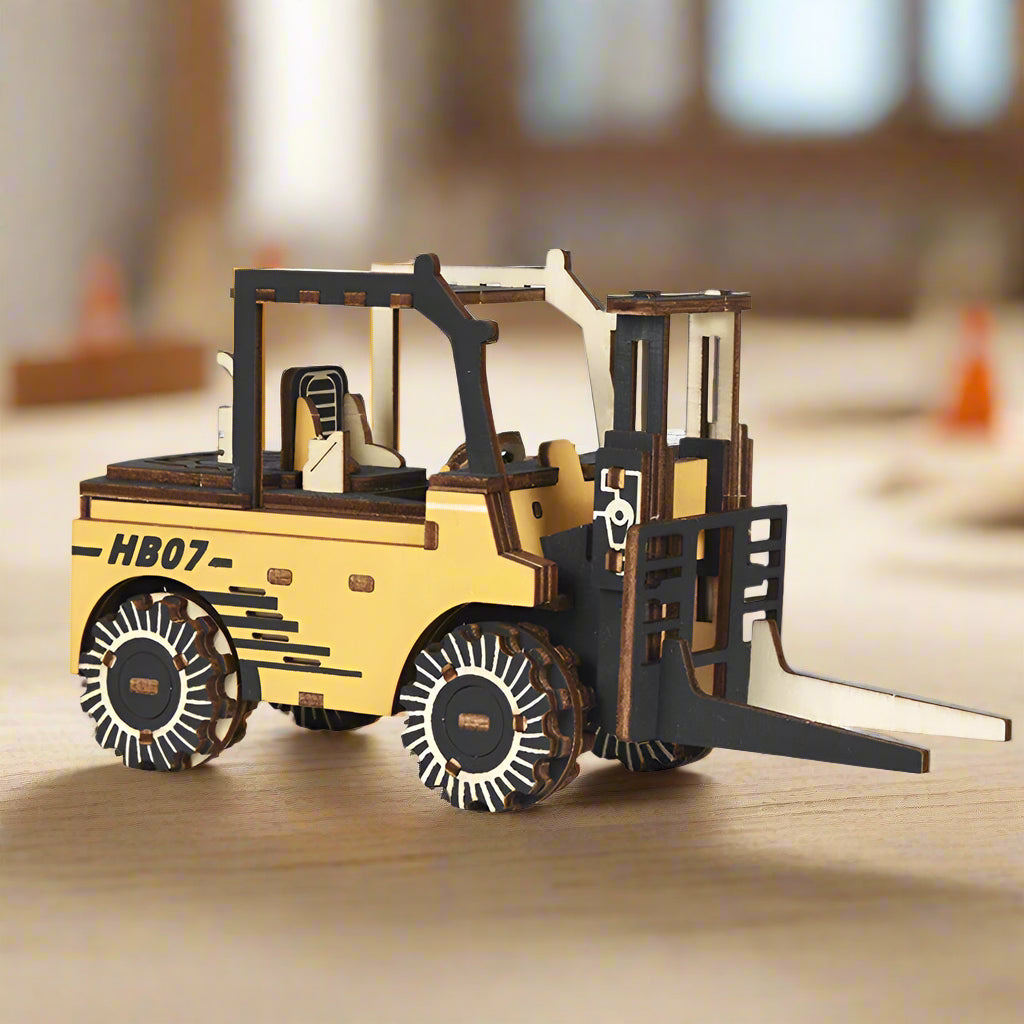 Chariot Élévateur Industriel - La Maquette en Bois®