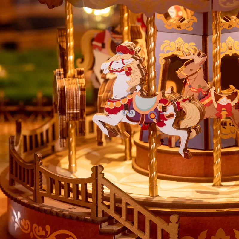 Carrousel Musical Enchanté - La Maquette en Bois®