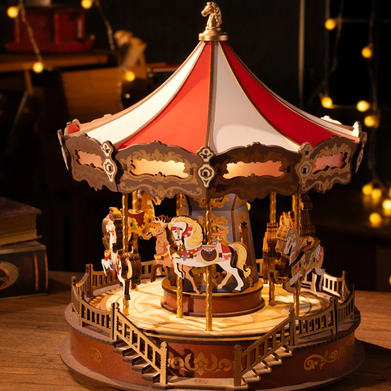 Carrousel Musical Enchanté - La Maquette en Bois®