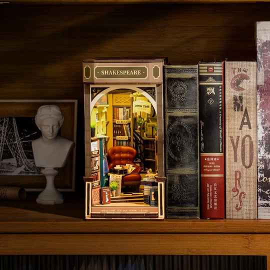 La Librairie de Shakespeare - La Maquette en Bois®