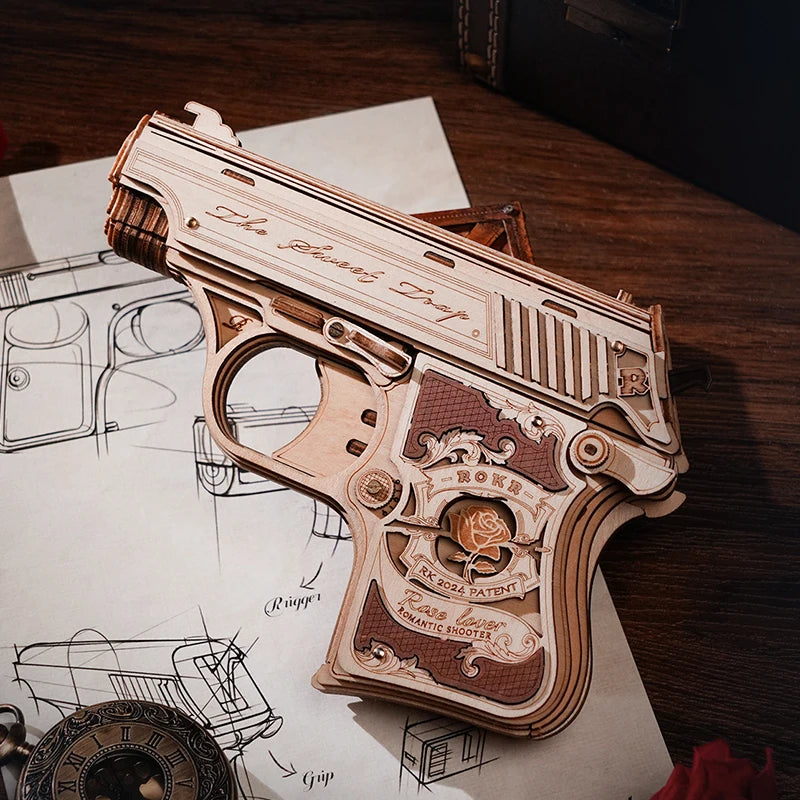 Pistolet de la Justice - La Maquette en Bois®