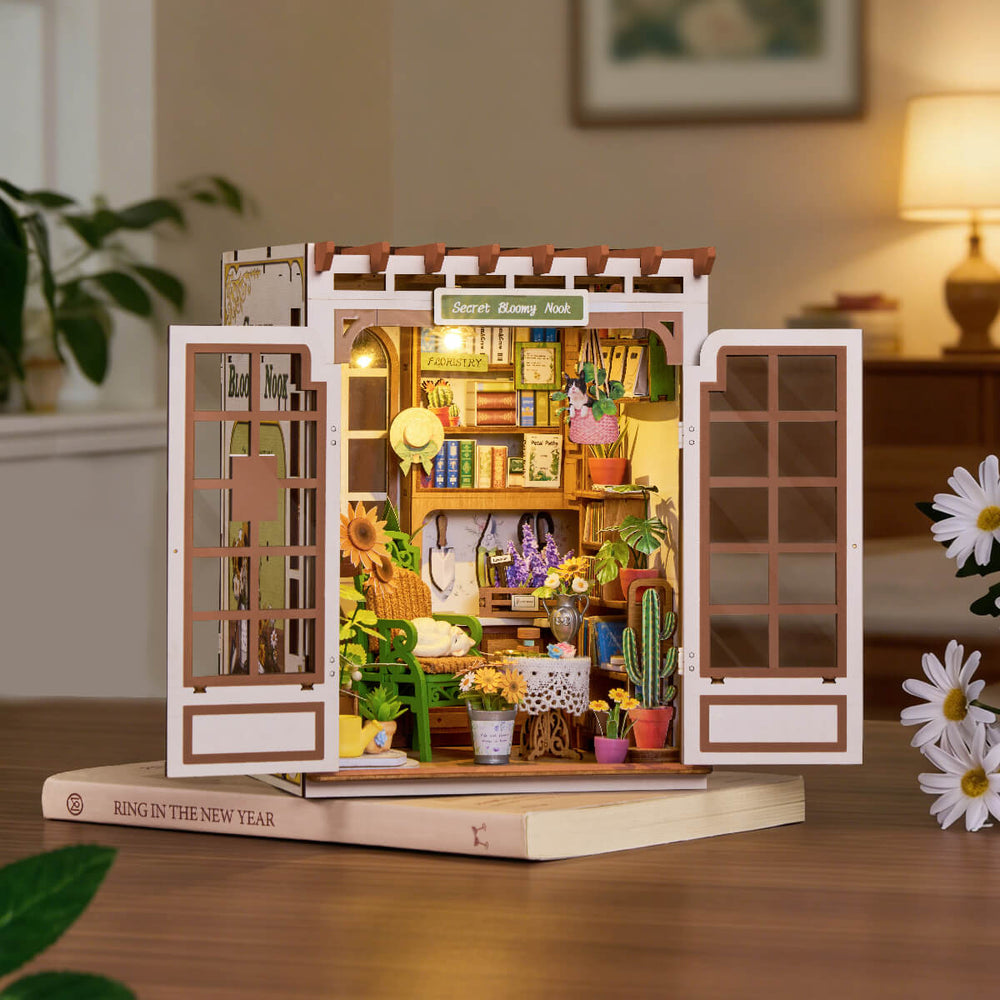 La Bibliothèque Fleurie - La Maquette en Bois®